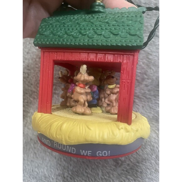 Hallmark Keepsake Ornament "Santa's Ho-Ho-Hoedown" Barn Dance Reindeer 1990 - Picture 5 of 11